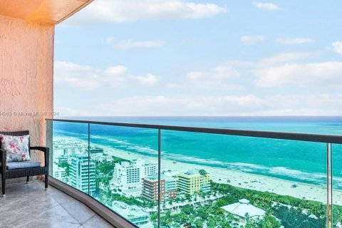 Condominio en venta en Miami Beach, Florida, 2 dormitorios, 189.52 m2 № 1419956 - foto 17