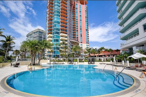 Condominio en venta en Miami Beach, Florida, 2 dormitorios, 189.52 m2 № 1419956 - foto 19