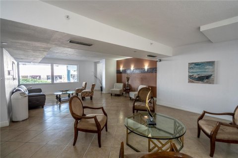 Condominio en venta en Miami Beach, Florida, 1 dormitorio, 49.42 m2 № 1418512 - foto 5