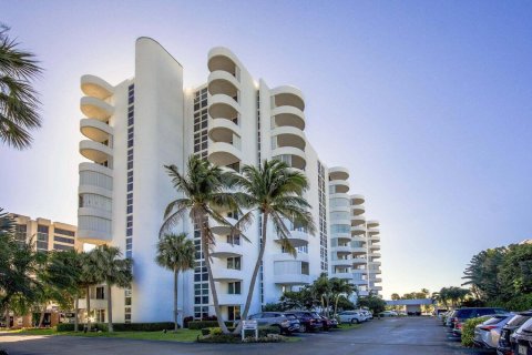 Condo in Delray Beach, Florida, 2 bedrooms  № 1035972 - photo 23