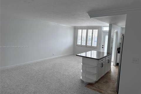 Condo in North Palm Beach, Florida, 1 bedroom  № 1441465 - photo 10