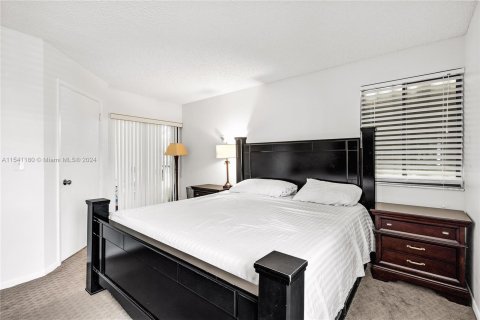 Condominio en venta en Margate, Florida, 2 dormitorios, 79.9 m2 № 1037428 - foto 17