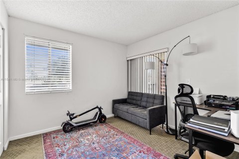Condominio en venta en Margate, Florida, 2 dormitorios, 79.9 m2 № 1037428 - foto 21