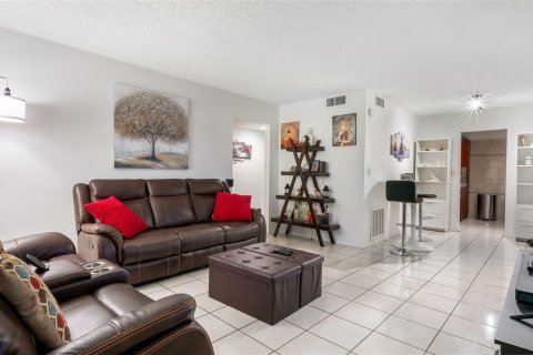 Copropriété à vendre à Lauderdale Lakes, Floride: 3 chambres, 88.91 m2 № 1171413 - photo 27