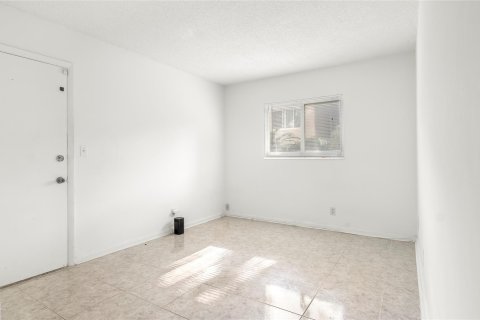 Copropriété à vendre à Lauderdale Lakes, Floride: 3 chambres, 88.91 m2 № 1171413 - photo 10