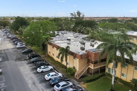 Copropriété à vendre à Lauderdale Lakes, Floride: 3 chambres, 88.91 m2 № 1171413 - photo 2