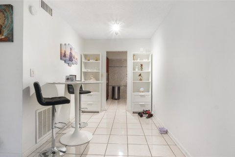 Copropriété à vendre à Lauderdale Lakes, Floride: 3 chambres, 88.91 m2 № 1171413 - photo 22