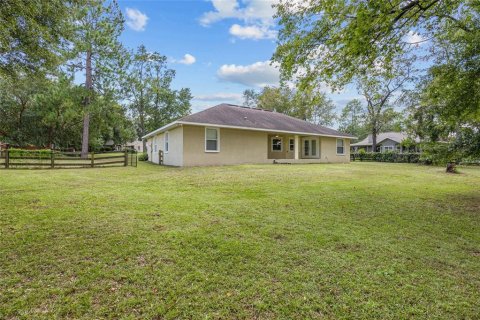 House in Alachua, Florida 3 bedrooms, 199.46 sq.m. № 1350036 - photo 27