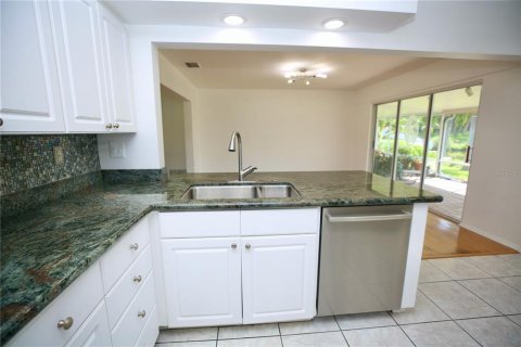 Casa en venta en Largo, Florida, 2 dormitorios, 123 m2 № 1343983 - foto 10