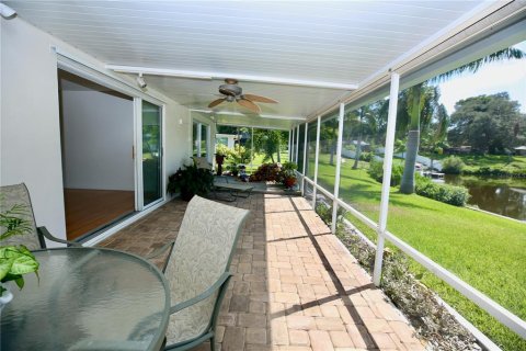 Villa ou maison à vendre à Largo, Floride: 2 chambres, 123 m2 № 1343983 - photo 22