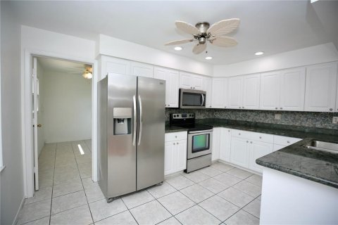 House in Largo, Florida 2 bedrooms, 123 sq.m. № 1343983 - photo 7