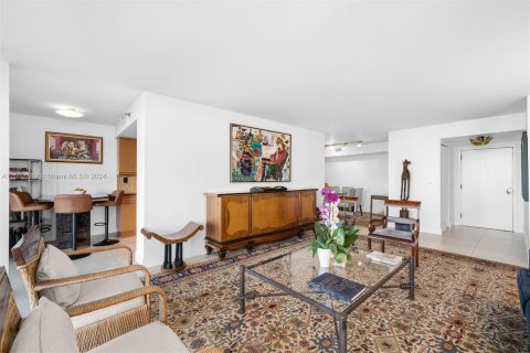 Copropriété à vendre à Miami, Floride: 2 chambres, 135.27 m2 № 1023733 - photo 4