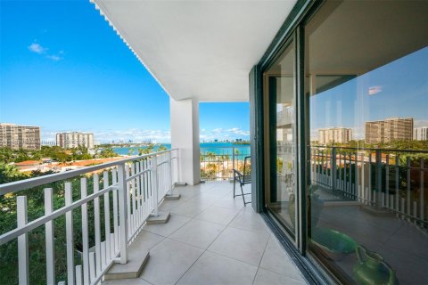 Copropriété à vendre à Miami, Floride: 2 chambres, 135.27 m2 № 1023733 - photo 21