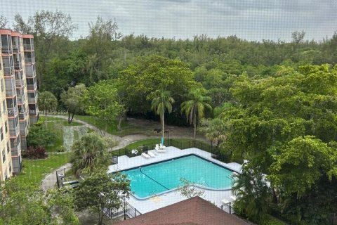 Copropriété à vendre à North Miami Beach, Floride: 2 chambres, 112.69 m2 № 1240539 - photo 11