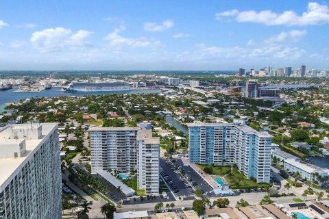 Condo in Fort Lauderdale, Florida, 3 bedrooms  № 1019893 - photo 4