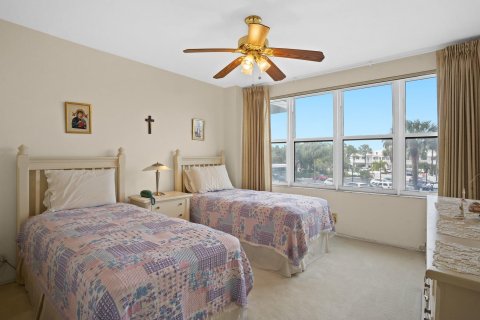 Condo in Fort Lauderdale, Florida, 3 bedrooms  № 1019893 - photo 11