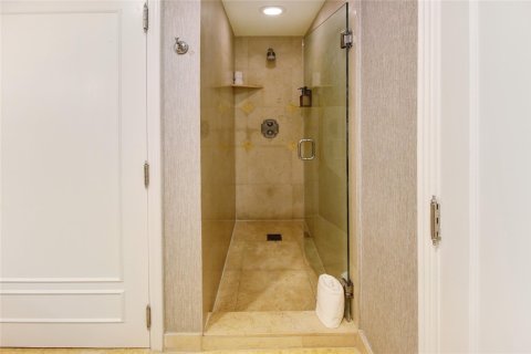 Condo in Fort Lauderdale, Florida, 1 bedroom  № 1050129 - photo 11