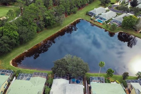 Villa ou maison à louer à Bradenton, Floride: 2 chambres, 105.91 m2 № 1340279 - photo 2