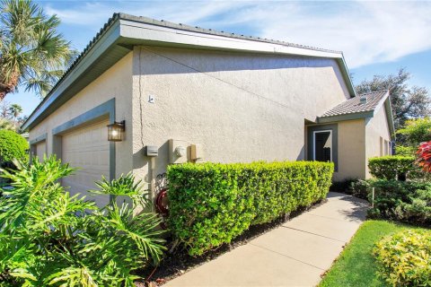 Villa ou maison à louer à Bradenton, Floride: 2 chambres, 105.91 m2 № 1340279 - photo 3