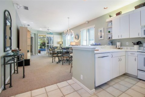 Villa ou maison à louer à Bradenton, Floride: 2 chambres, 105.91 m2 № 1340279 - photo 8