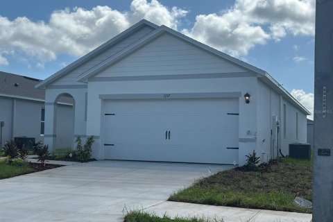 Villa ou maison à louer à Haines City, Floride: 3 chambres, 139.73 m2 № 1340231 - photo 1