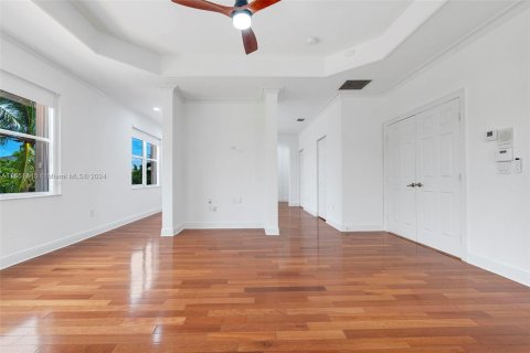 Villa ou maison à vendre à Miramar, Floride: 6 chambres, 283.82 m2 № 1348059 - photo 11