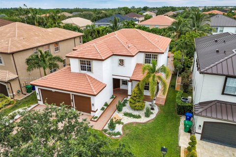 Villa ou maison à vendre à Miramar, Floride: 6 chambres, 283.82 m2 № 1348059 - photo 2