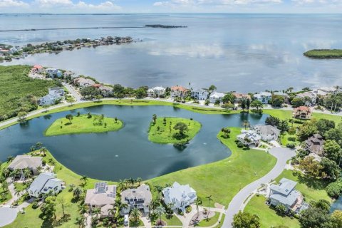 Villa ou maison à vendre à Tarpon Springs, Floride: 4 chambres, 281.87 m2 № 1344749 - photo 8