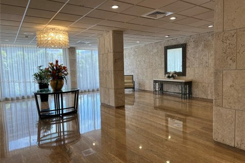 Copropriété à vendre à Hallandale Beach, Floride: 1 chambre, 80.82 m2 № 1057771 - photo 21