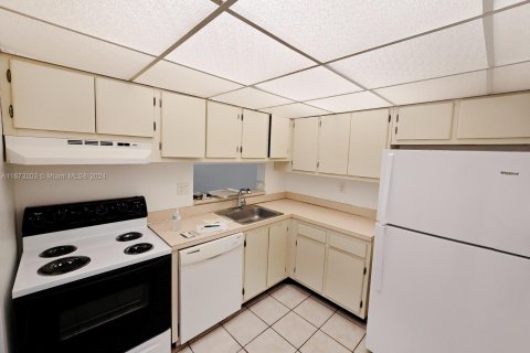 Copropriété à vendre à Miami, Floride: 1 chambre, 71.81 m2 № 1396062 - photo 3