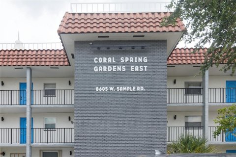 Купить кондоминиум в Корал-Спрингс, Флорида 2 спальни, 92.9м2, № 1077040 - фото 24