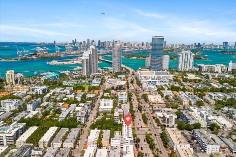 Condo in Miami Beach, Florida, 1 bedroom  № 1210066 - photo 30