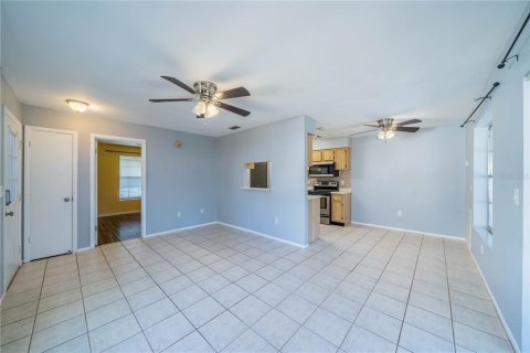 House in Tampa, Florida 1 bedroom, 56.58 sq.m. № 1419329 - photo 6