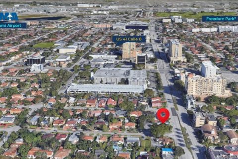 Propiedad comercial en venta en Miami, Florida № 1294216 - foto 1