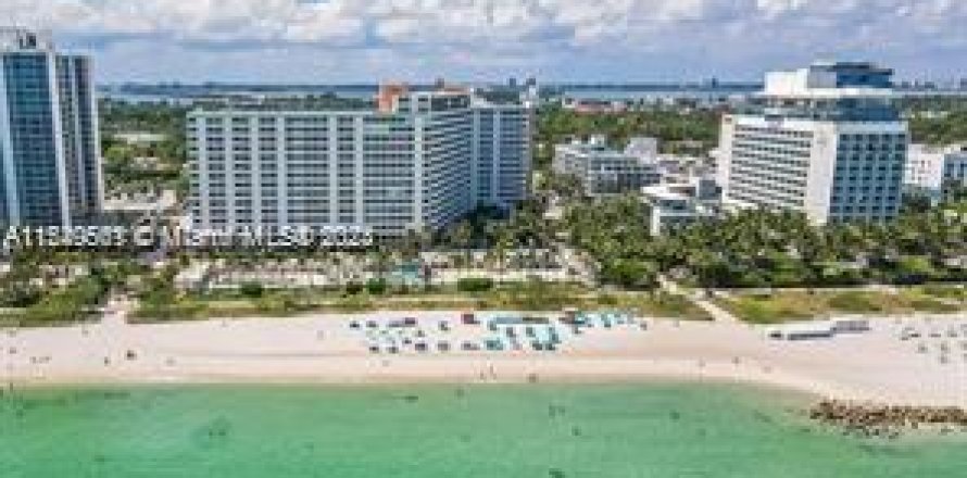 Condominio en Miami Beach, Florida, 1 dormitorio  № 1033430