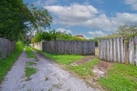 Casa en venta en Tampa, Florida, 2 dormitorios, 125.79 m2 № 1354266 - foto 24