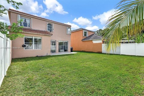 House in Pembroke Pines, Florida 4 bedrooms, 184.13 sq.m. № 1415605 - photo 29