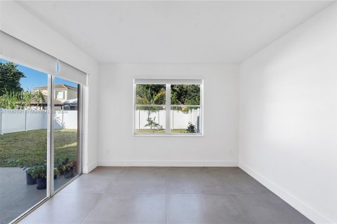 House in Pembroke Pines, Florida 4 bedrooms, 184.13 sq.m. № 1415605 - photo 14