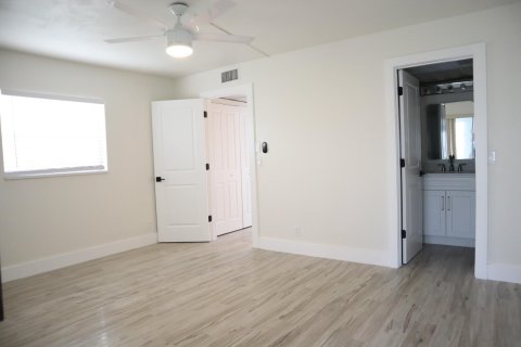 Condominio en venta en Delray Beach, Florida, 1 dormitorio, 66.89 m2 № 1044171 - foto 5