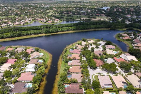 Villa ou maison à vendre à Weston, Floride: 5 chambres, 228.54 m2 № 1306024 - photo 30