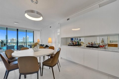 Condo in Aventura, Florida, 3 bedrooms  № 1305993 - photo 7