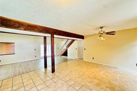 Villa ou maison à vendre à Kissimmee, Floride: 4 chambres, 187.76 m2 № 1249349 - photo 3