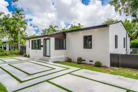 Casa en venta en Miami Springs, Florida, 3 dormitorios, 133.97 m2 № 1233922 - foto 4