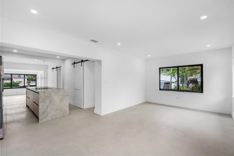 Casa en venta en Miami Springs, Florida, 3 dormitorios, 133.97 m2 № 1233922 - foto 7