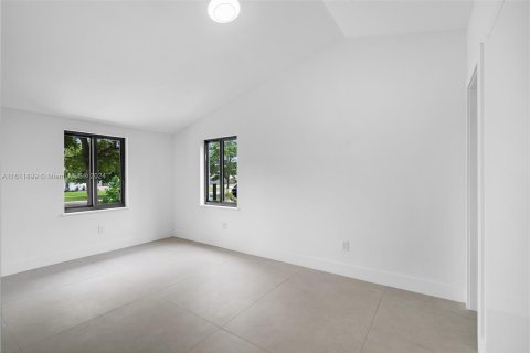 Casa en venta en Miami Springs, Florida, 3 dormitorios, 133.97 m2 № 1233922 - foto 15