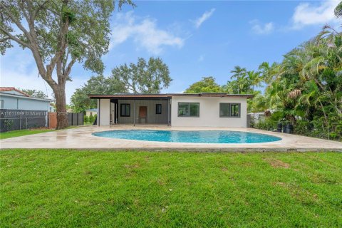 Villa ou maison à vendre à Miami Springs, Floride: 3 chambres, 133.97 m2 № 1233922 - photo 28