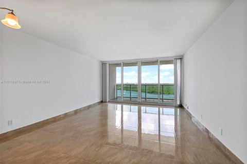 Condominio en venta en Sunny Isles Beach, Florida, 1 dormitorio, 92.07 m2 № 1233921 - foto 6