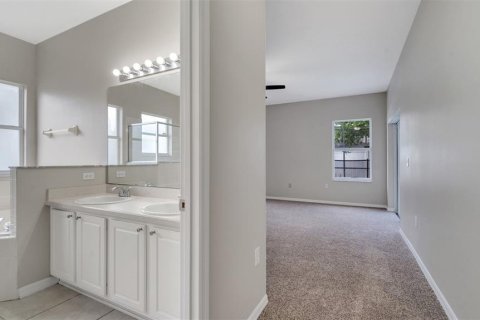 Villa ou maison à vendre à Kissimmee, Floride: 4 chambres, 214.42 m2 № 1303258 - photo 27