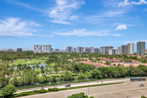 Condo in Aventura, Florida, 2 bedrooms  № 1272760 - photo 19