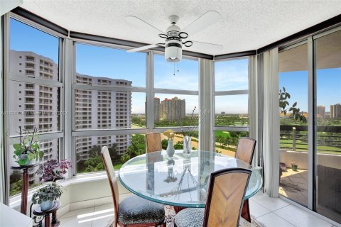 Copropriété à vendre à Aventura, Floride: 2 chambres, 126.44 m2 № 1272760 - photo 14